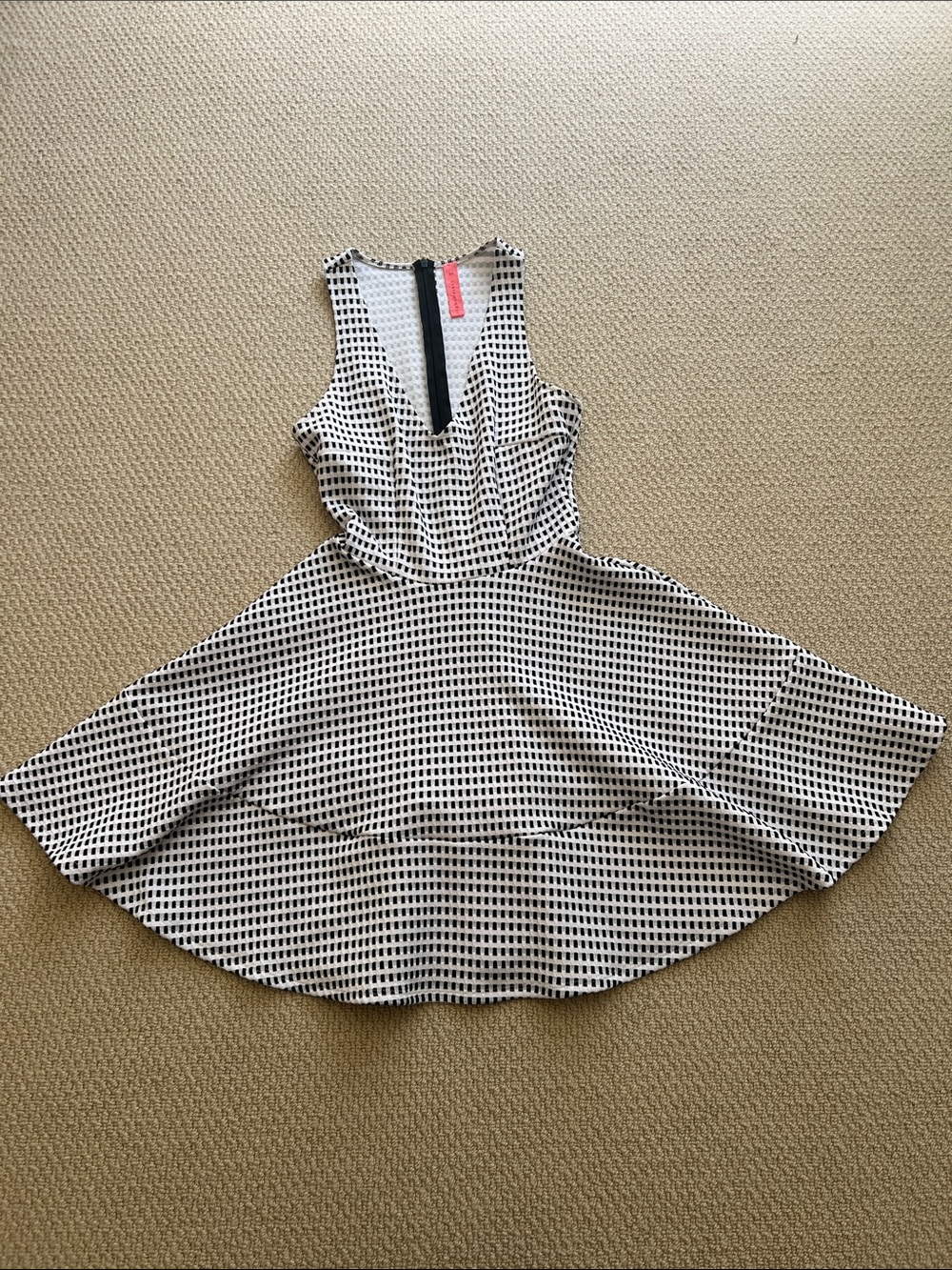 Eight Sixty Black White Checkered Mini Dress XS V-Neck Fit & Flare